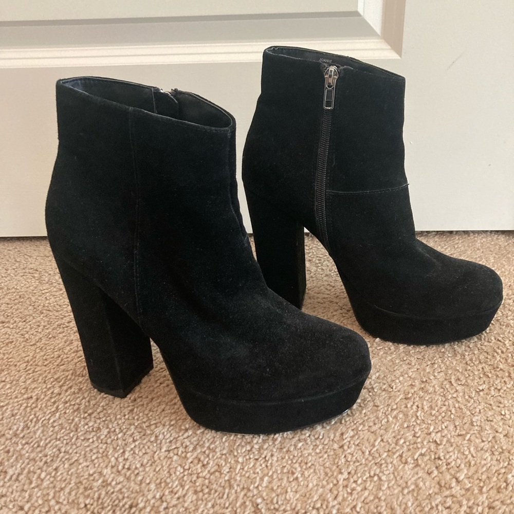 Steve Madden - Joanie - Chunky - Ankle Booties - Size: 9